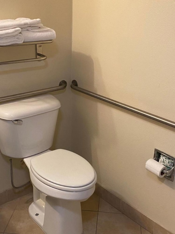 Lone Pine Budget Inn image 26